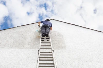Peinture extérieure à Montreuil-Poulay — façades et ravalement